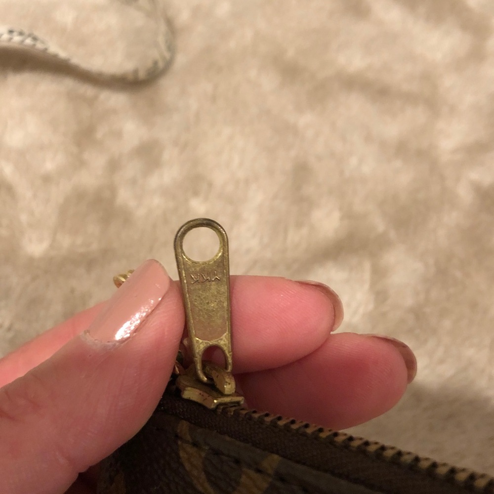 Louis Vuitton Monogram Zip Key Pouch in Brown with Gold Hardware - Picture 6 of 6
